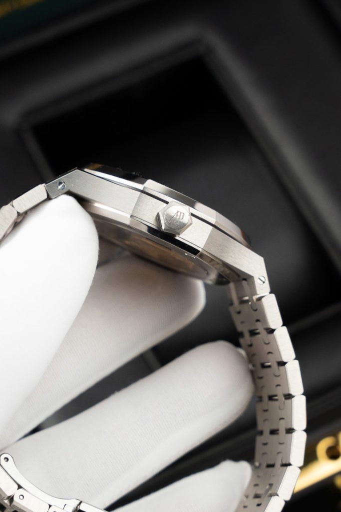 Đồng Hồ Audemars Piguet Replica 11 Royal Oak Frosted Gold 15454BC Mặt Xanh Dương Xưởng APS 37mm (2)