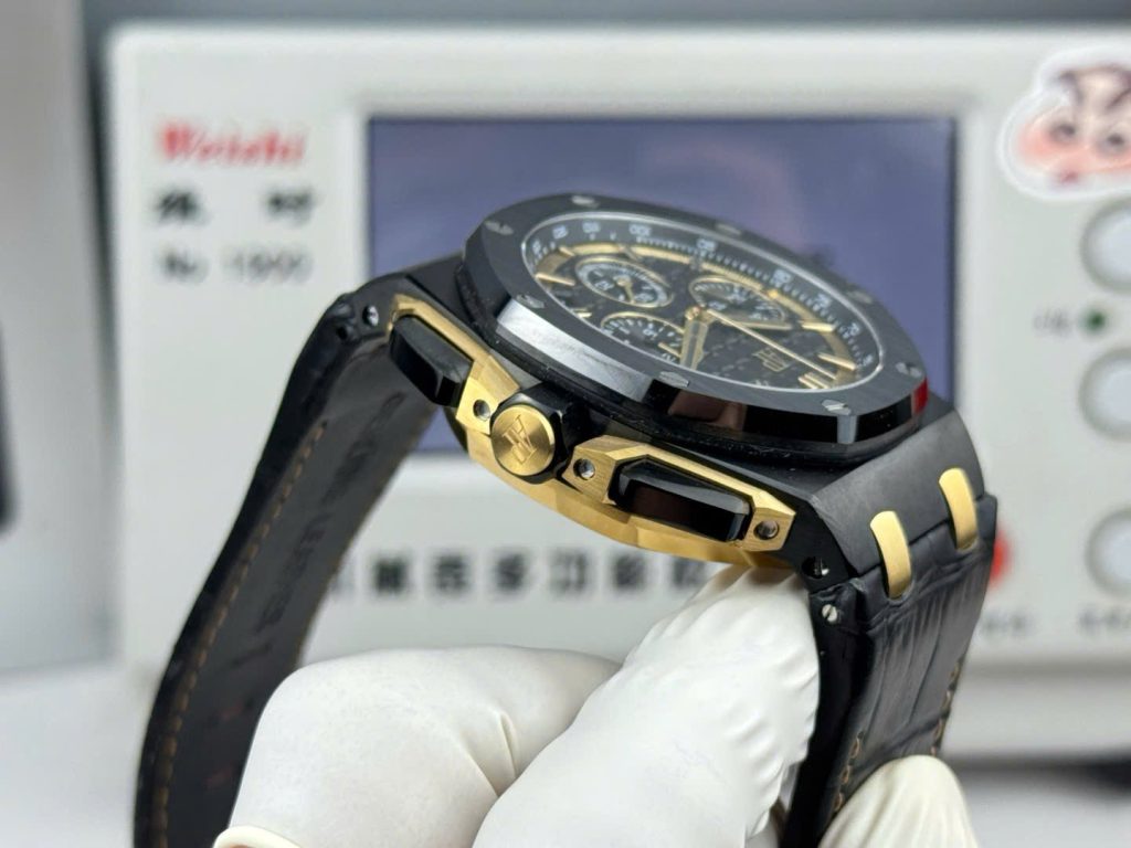 Đồng Hồ Audemars Piguet Replica 11 Royal Oak Offshore Chronograph 26420CE Vỏ Gốm Đen Máy Cơ Thụy Sỹ 43mm (2)