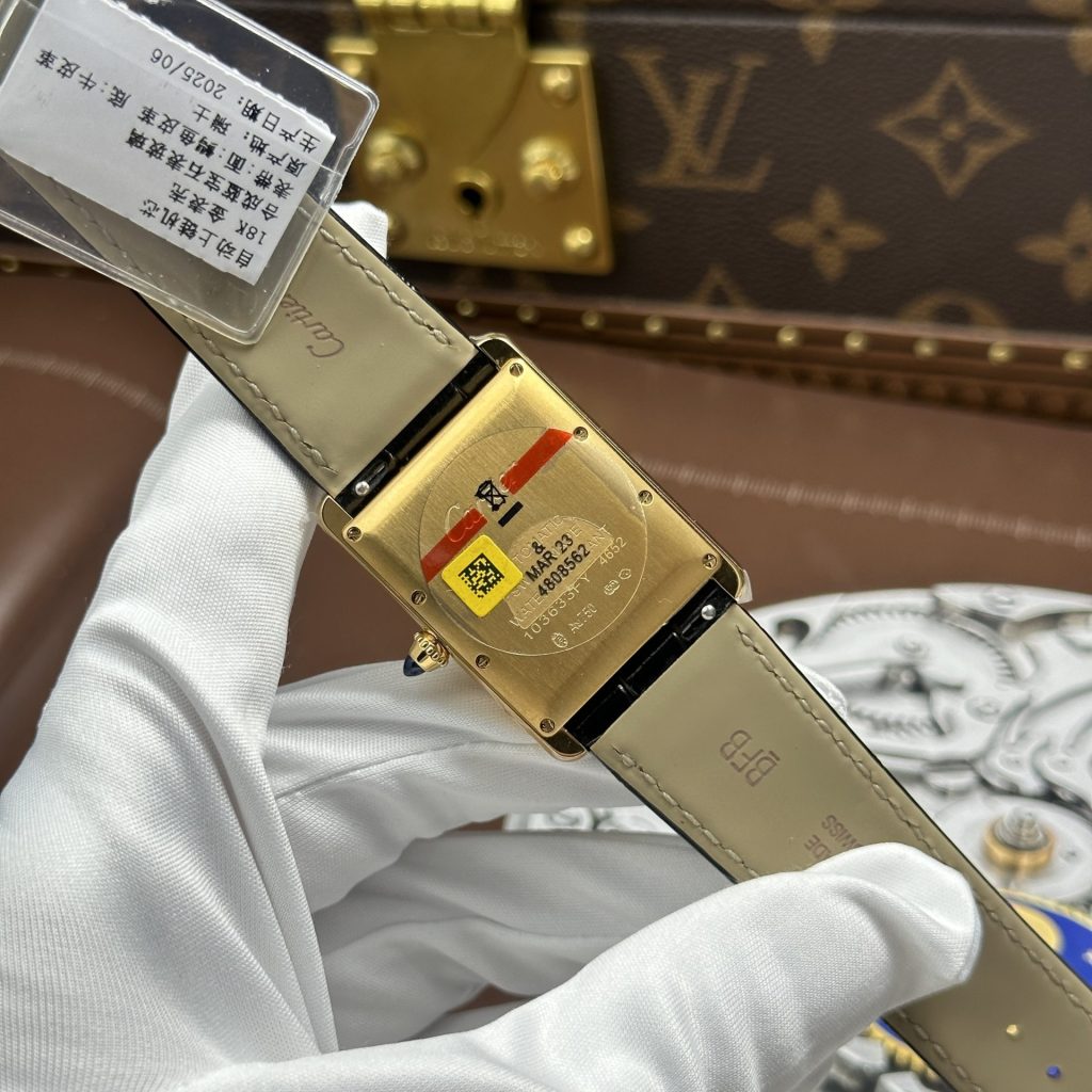 Đồng Hồ Cartier Tank Louis Fake 1 1 Mặt Trắng Vỏ Mạ Vàng 27.8×38 (2)