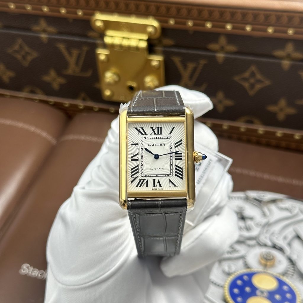Đồng Hồ Cartier Tank Louis Fake 11 Mặt Trắng Dây Da Màu Xám 27.8×38 (2)