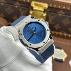 Đồng Hồ Hublot Classic Fusion Titanium Rep 11 Boutique Pisa 1940 Edition Dây Cao Su Xưởng JJZ 42mm (2)