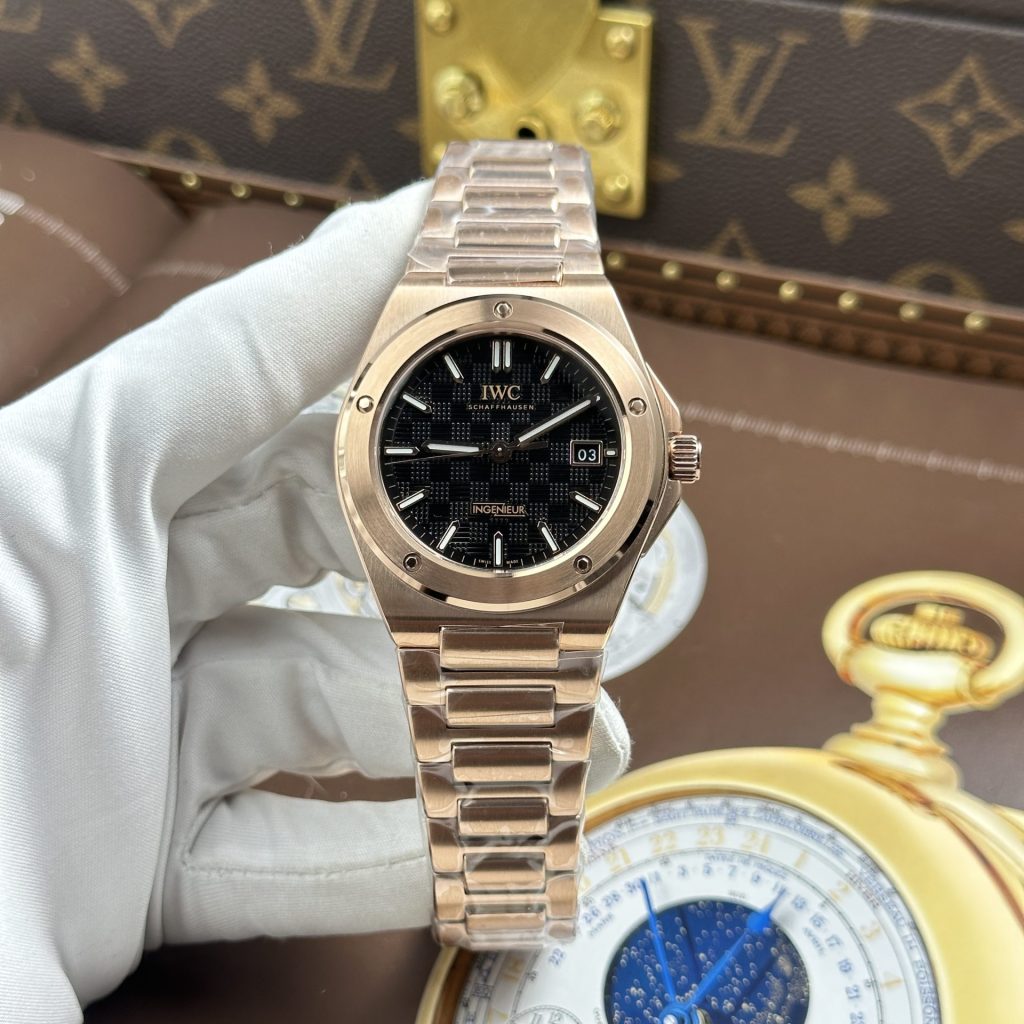 Đồng Hồ IWC Ingenieur Chế Tác Mặt Đen Máy Cơ Thuỵ Sỹ Nhà Máy V7 40mm (2)