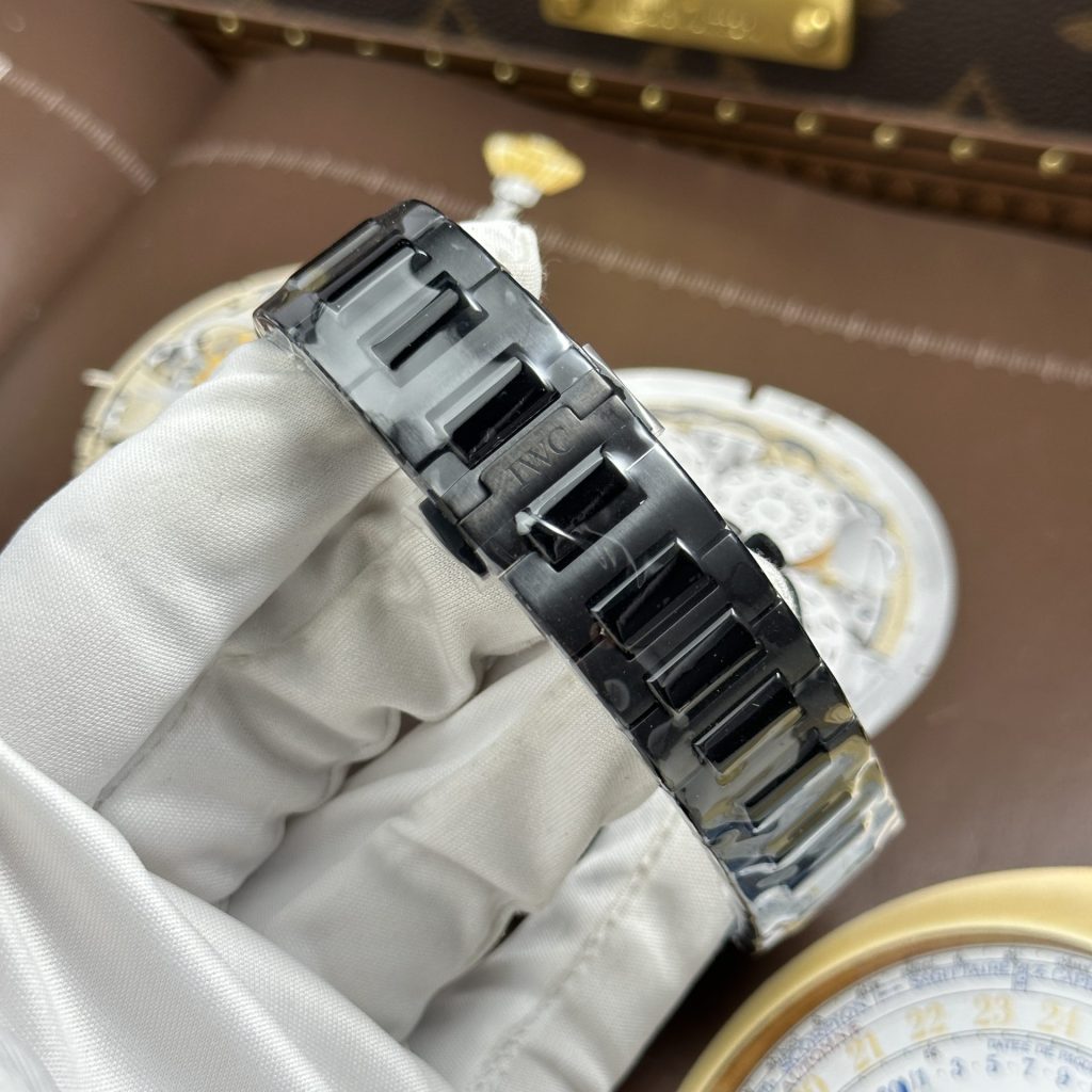 Đồng Hồ IWC Ingenieur Rep Cao Cấp Màu Đen Máy Cơ Thuỵ Sỹ Xưởng V7 40mm (2)