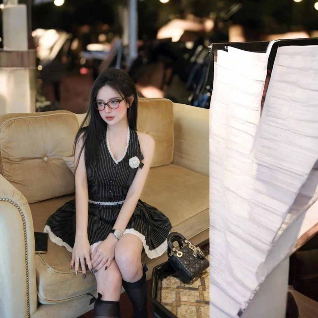 Đồng Hồ Nữ Chế Tác Franck Muller V32 Vanguard Lady Heart Màu Đen Đính Kim Cương Moissanite 36mm (2)