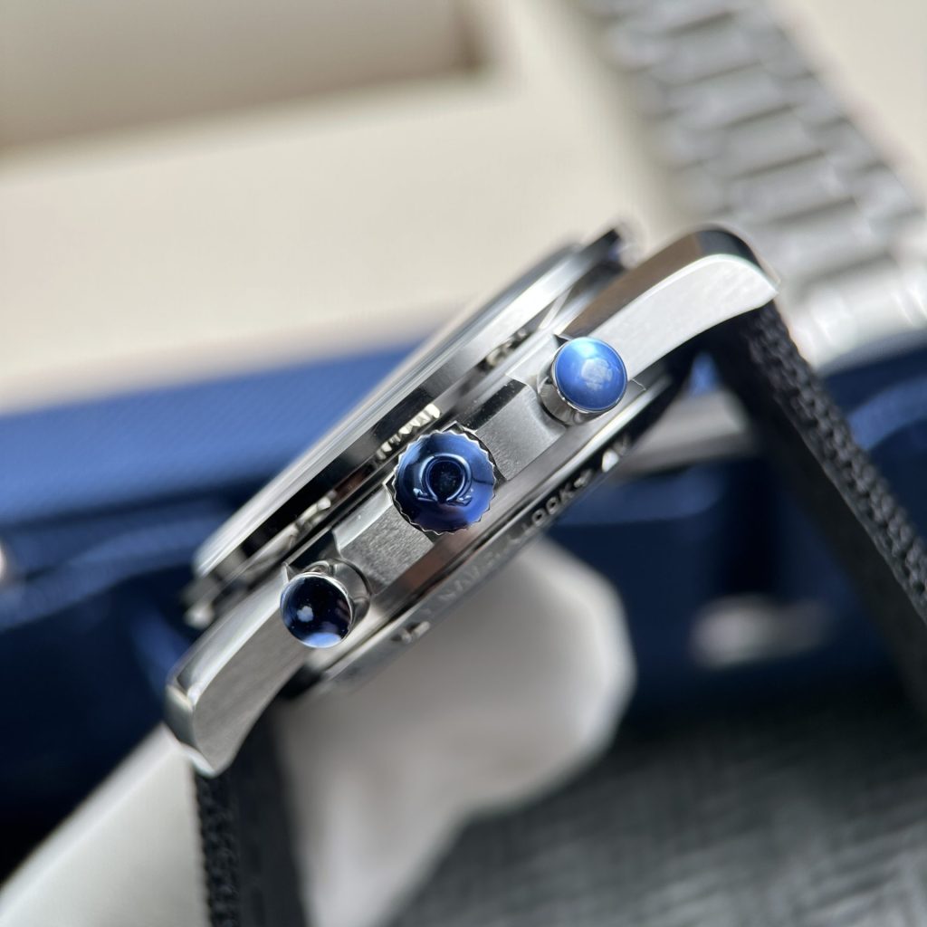 Đồng Hồ Omega Speedmaster Apollo 13 Snoopy Replica 11 Mặt Trắng New 2025 42mm (2)