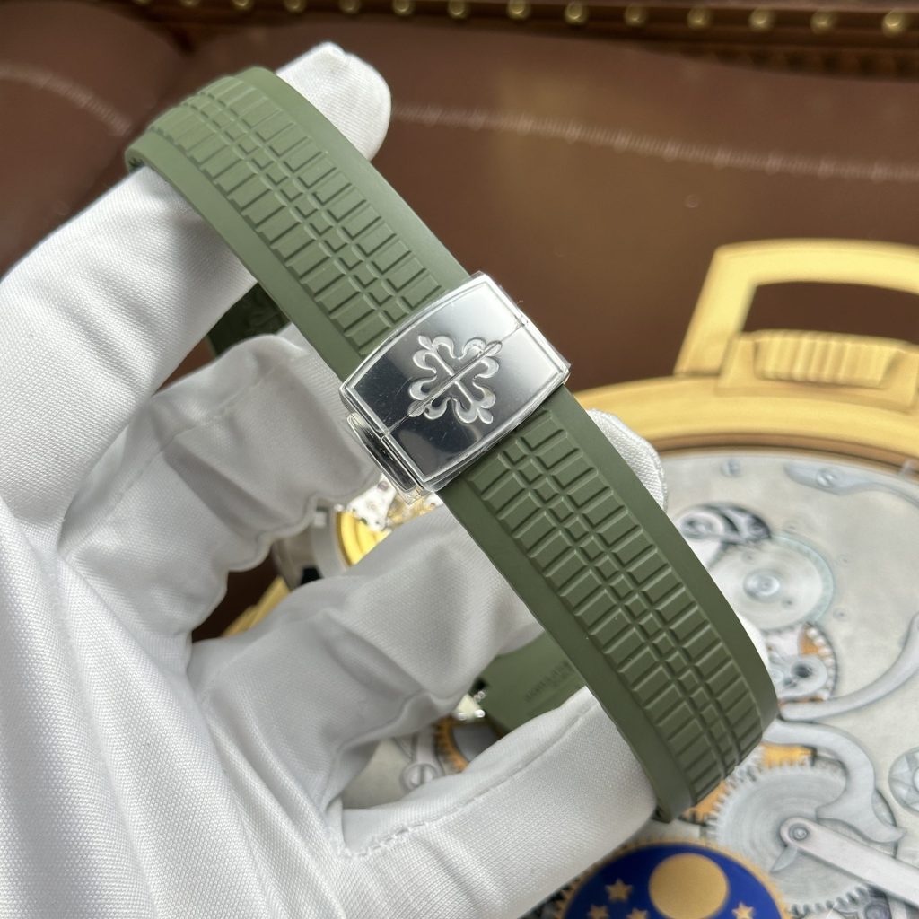 Đồng Hồ Patek Philippe Aquanaut 5168G Chế Tác Tinh Chỉnh Trọng Lượng 118 Gram Máy Khắc 42 (2)