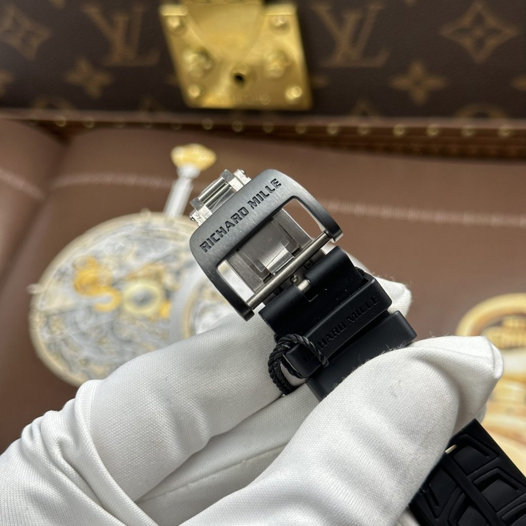 Đồng Hồ Richard Mille RM055 Chế Tác Vỏ Gốm Đen Viền Trắng Xưởng ZF 49.9×42 (2)