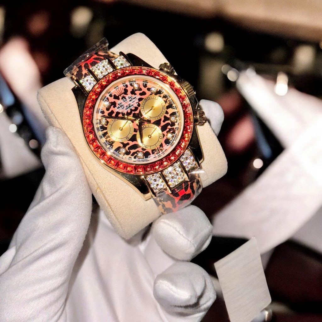 Đồng Hồ Rolex Daytona 116598SACO Leopard Họa Tiết Da Báo Chế Tác Bọc Vàng Thật 18K + Đính Kim Cương Moissanite 40mm (2)