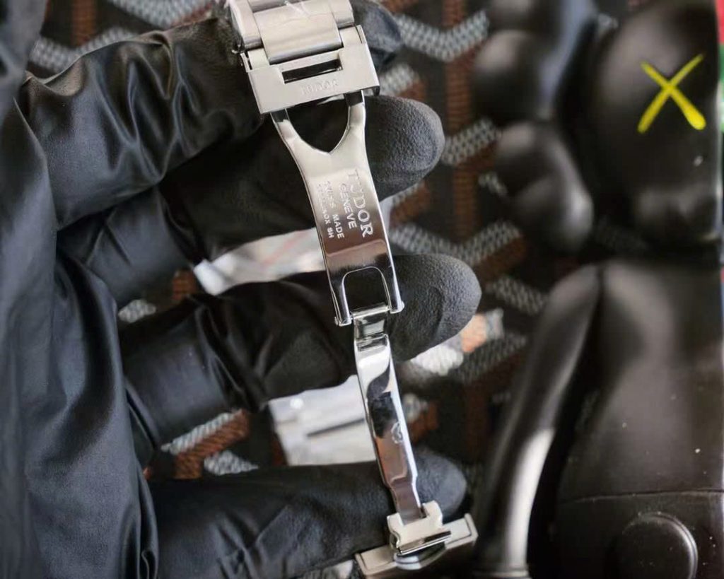 Đồng Hồ Tudor Pelagos Titanium Replica 1 1 Màu Xanh Lá Nhà Máy ZF 39mm (1)