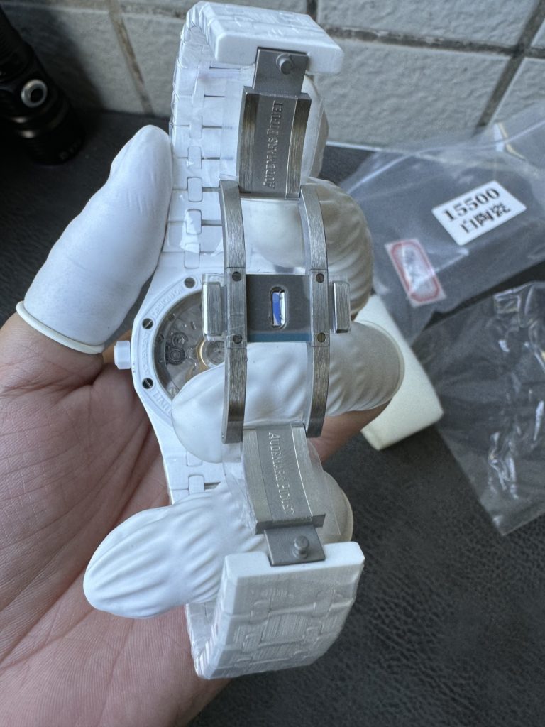 Đồng Hồ Audemars Piguet Royal Oak 15500 Chế Tác Vỏ Gốm Trắng Mặt Tiffany Xưởng APS 41mm (1)