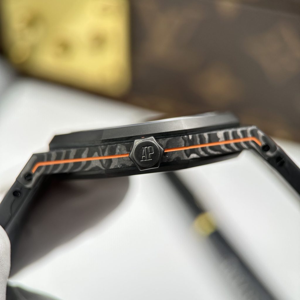 Đồng Hồ Audemars Piguet Royal Oak DiW 15500 Chế Tác Vỏ Carbon Kim Giây Màu Cam 41mm (2)