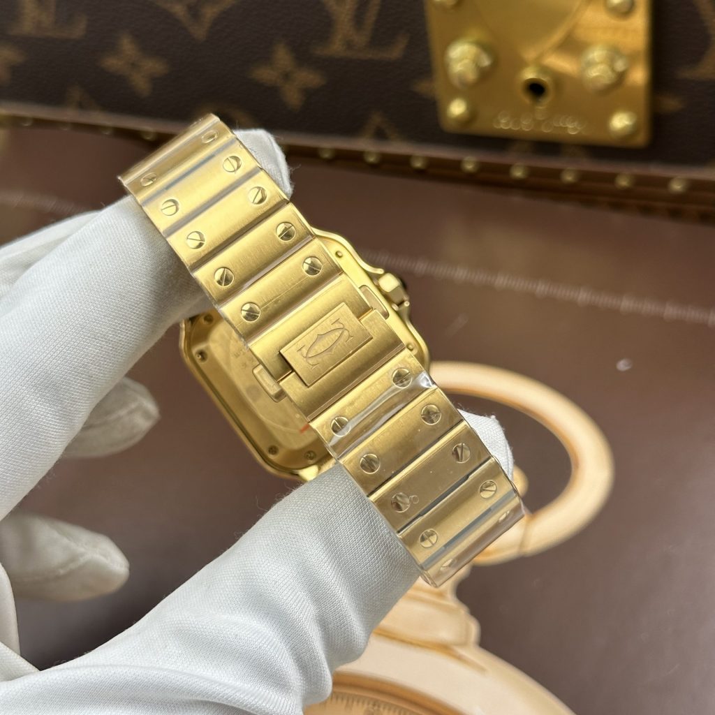 Đồng Hồ Cartier Santos Nữ Chế Tác Mạ Vàng Viền Đính Đá Nhà Máy BV 35mm (2)