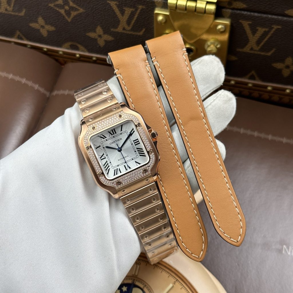 Đồng Hồ Cartier Santos Nữ Replica 11 Vỏ Mạ Vàng Hồng Viền Đính Đá Nhà Máy BV 35mm (2)