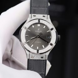 Đồng Hồ Hublot Classic Fusion Màu Xám Chế Tác Đính Kim Cương Moissanite HongKong 38mm (2)