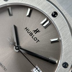 Đồng Hồ Hublot Classic Fusion Replica 11 Màu Nâu Xám Nhà Máy JJZ 42mm (2)