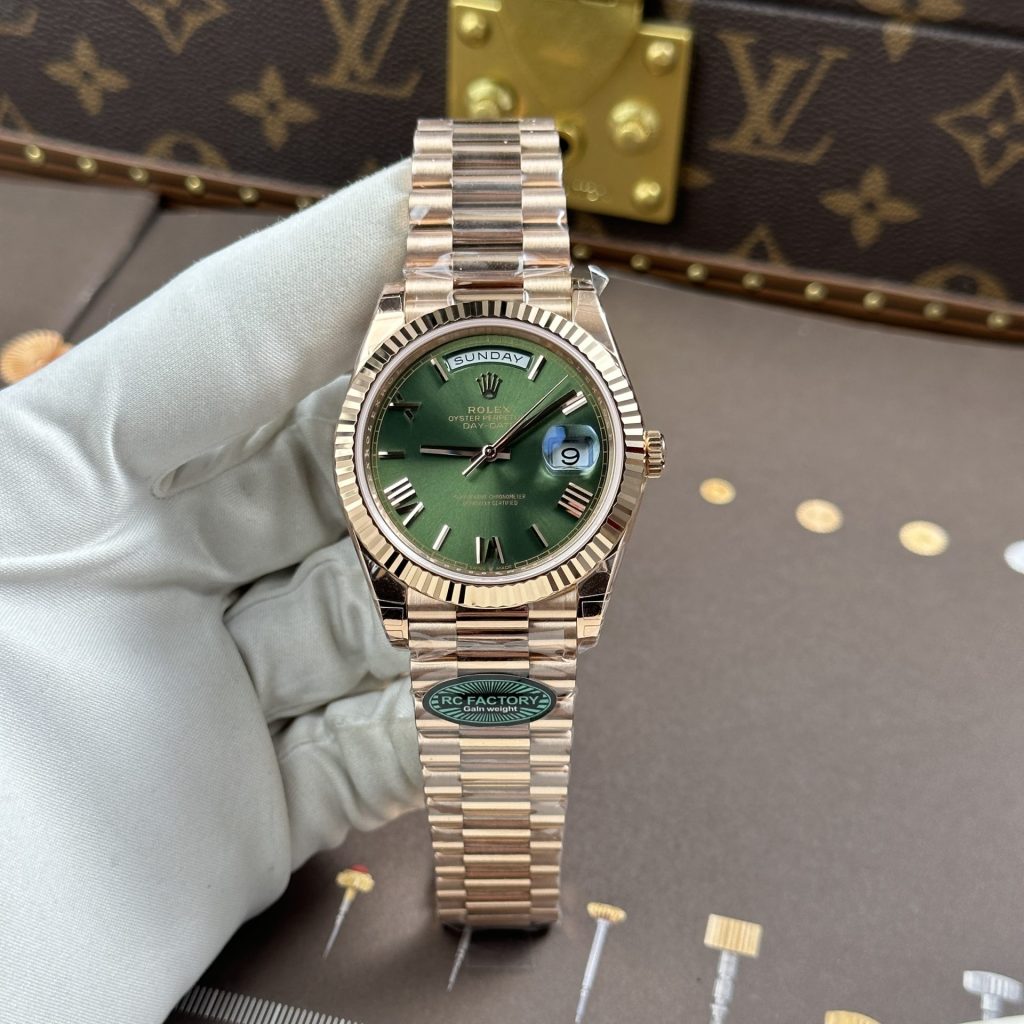 Đồng Hồ Nam Rolex Day-Date Chế Tác Mặt Xanh Lá Cây Bộ Máy Calibre 3255 Nhà Máy RC 40mm (2)