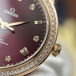 Đồng Hồ Nữ Omega De Ville Prestige Replica 11 Mặt Màu Đỏ Đô Máy Cơ Thuỵ Sỹ 34mm (2)