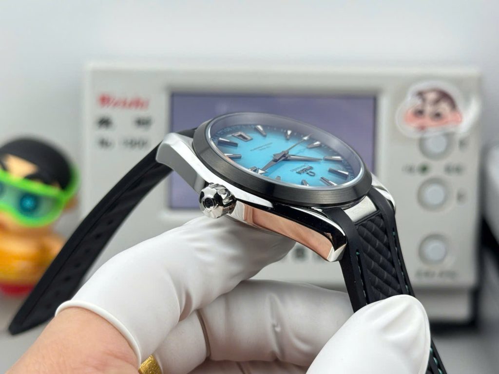 Đồng Hồ Omega Seamaster Co-Axial Replica 11 Mặt Xanh Lục Lam Dây Cao Su Xưởng VS 41mm (2)