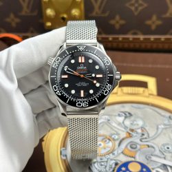 Đồng Hồ Omega Seamaster Diver 300M Replica 11 Mặt Đen Máy Calibre 8806 Super Clone VSF 42mm (2)
