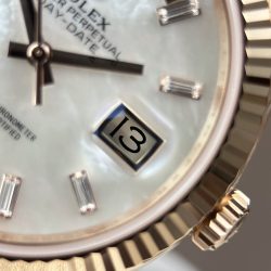 Đồng Hồ Rolex Day-Date Replica 11 Mặt MOP Bộ Chuyển Động Calibre 3255 Nhà Máy RC 40mm (2)