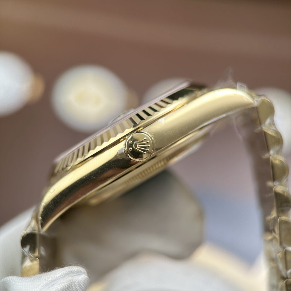 Đồng Hồ Rolex Day-Date Replica 11 Mặt Trắng Sứ Máy Calibre 3255 Super Clone Nhà Máy RC 40mm (2)