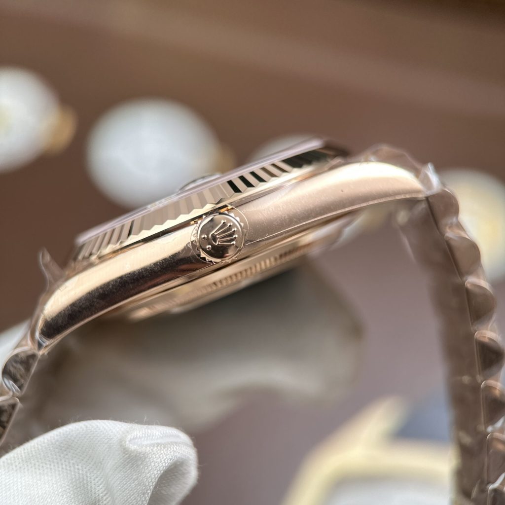 Đồng Hồ Rolex Day-Date Replica 11 Mặt Trắng Sứ Trọng Lượng 212 Gram Chuẩn Auth Nhà Máy RC 40mm (2)