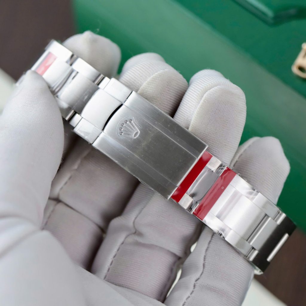 Đồng Hồ Rolex Oyster Perpetual 134300 Replica 11 Mặt Số Màu Xanh Cốm Máy Cơ Thuỵ Sỹ VSF 41mm (10)