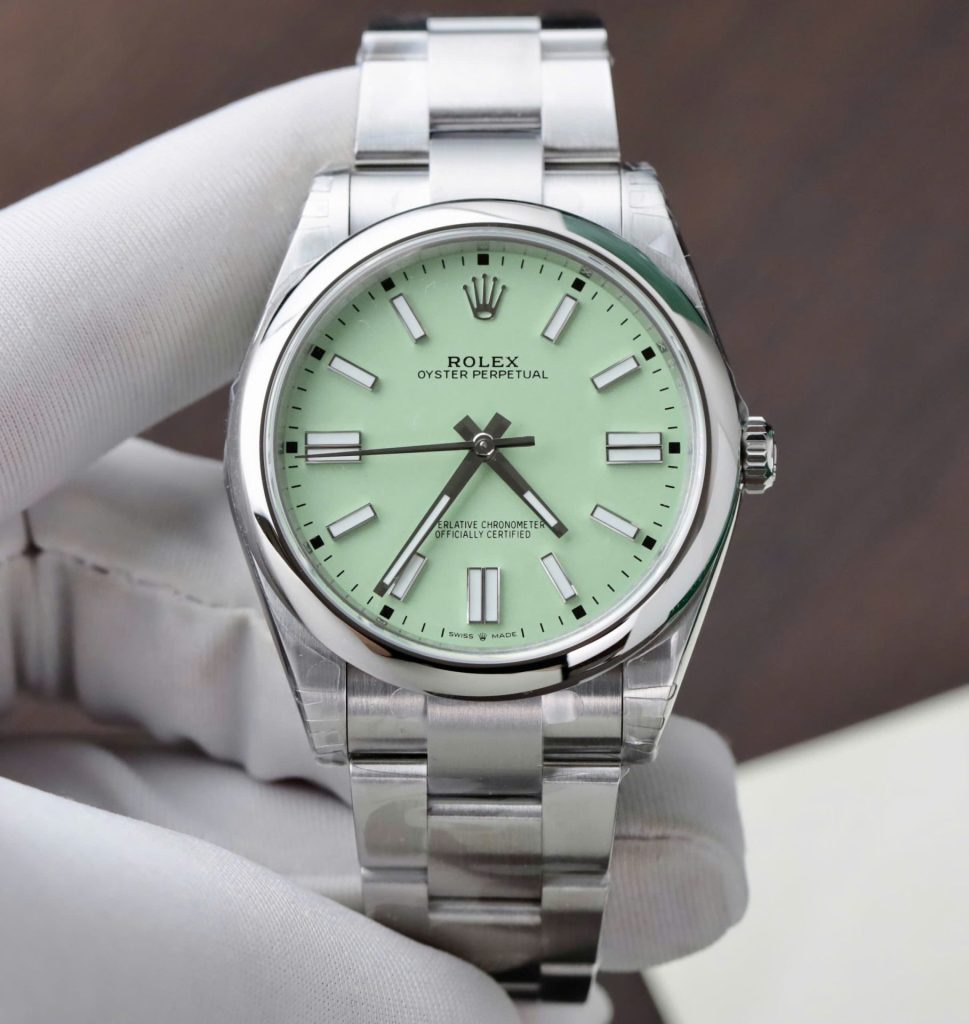 Đồng Hồ Rolex Oyster Perpetual 134300 Replica 11 Mặt Số Màu Xanh Cốm Máy Cơ Thuỵ Sỹ VSF 41mm (10)
